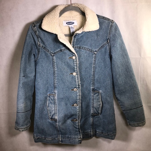 Old Navy Jackets & Blazers - Old Navy women’s button down Jean jacket size M